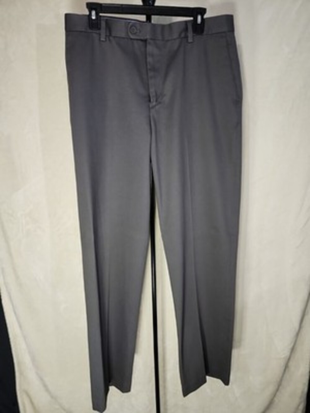 Kirkland Signature Mens 34x34 Gray Slacks Workwear Worn Once Straight Leg 0243